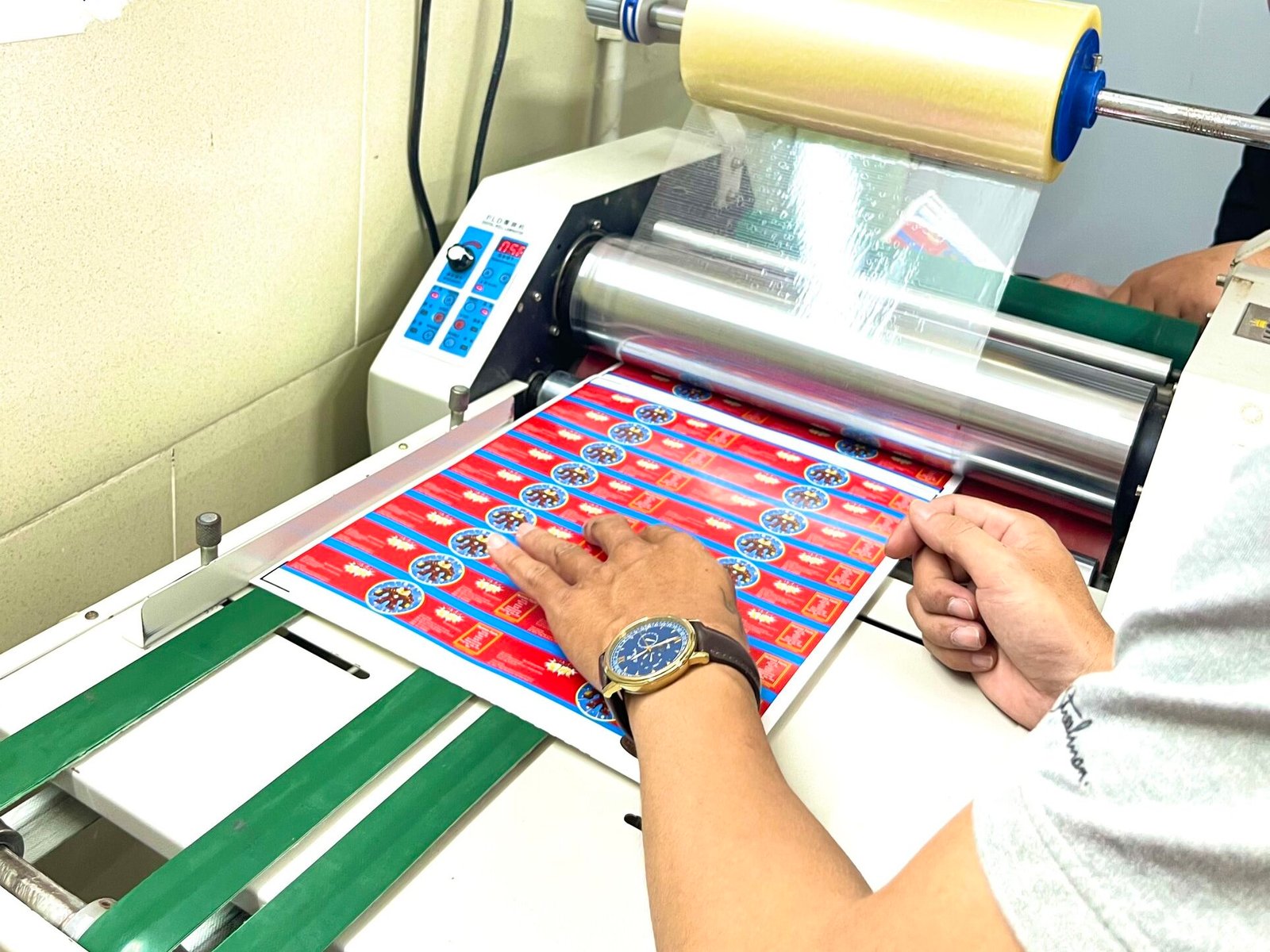 Máy inh ấn Hoàng Minh